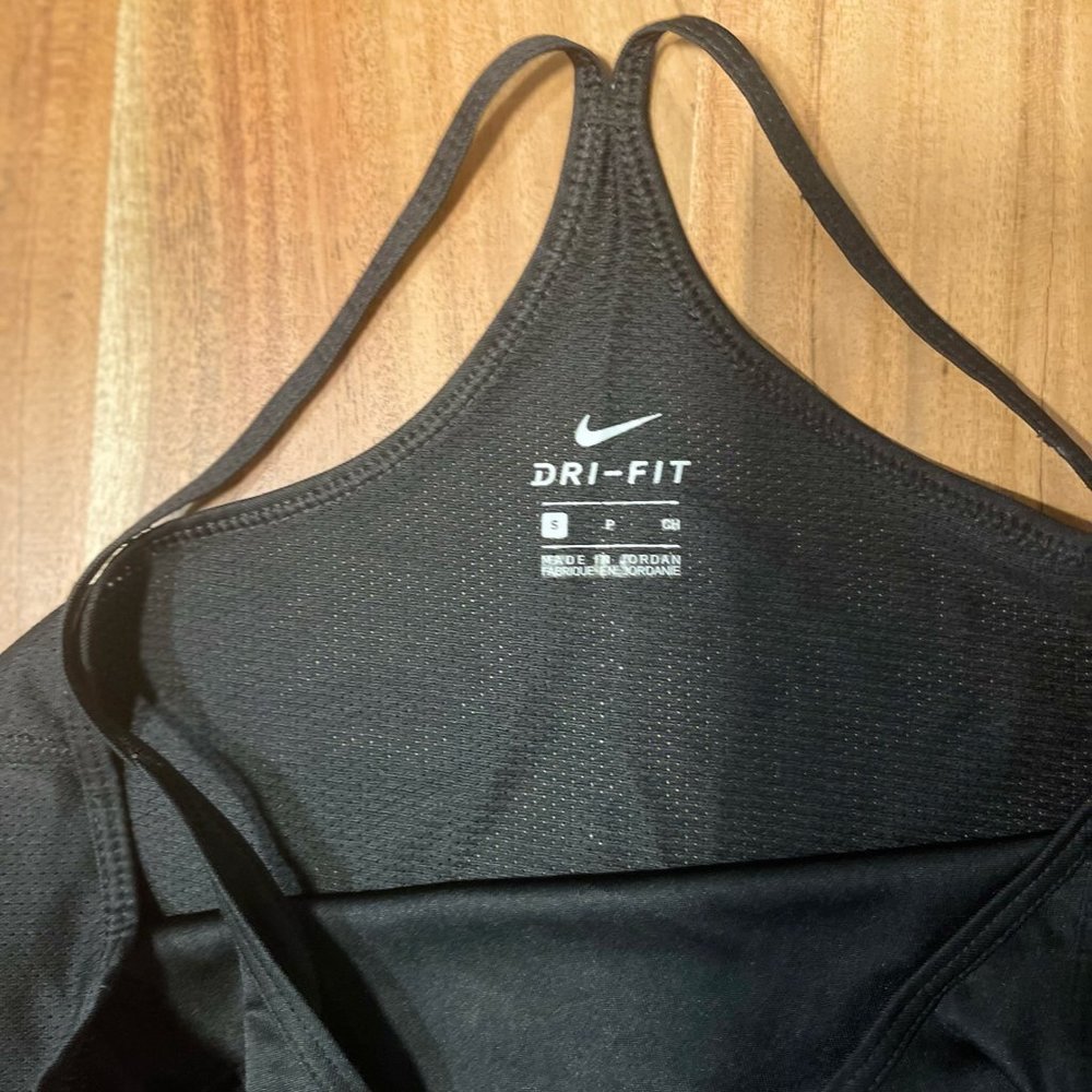 Nike Spaghetti Strap Racer Back Work-Out Top DRI-FIT - Picture 6 of 7
